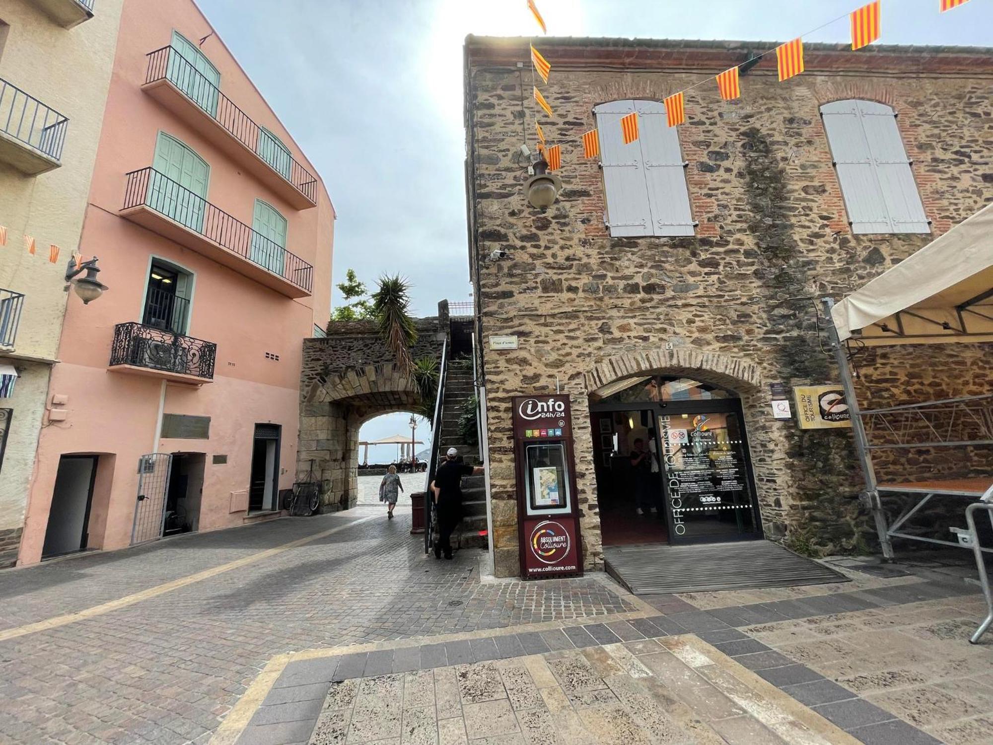 5Rbut1 - Maison Familiale Sur Deux Niveaux En Plein Coeur Du Centre Ville Κολιούρ Εξωτερικό φωτογραφία